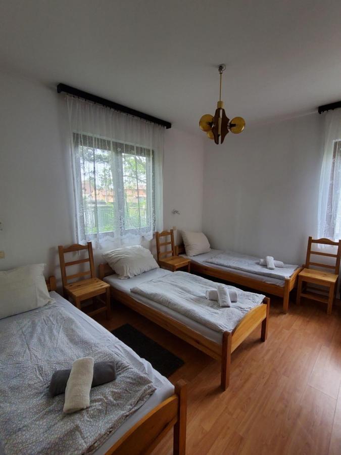 Bed and Breakfast Liget Ueduelo Шиофок Экстерьер фото