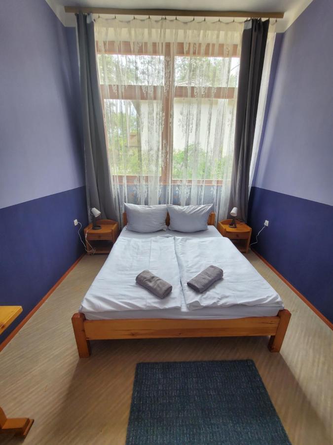 Bed and Breakfast Liget Ueduelo Шиофок Экстерьер фото