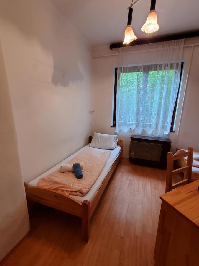 Bed and Breakfast Liget Ueduelo Шиофок Экстерьер фото