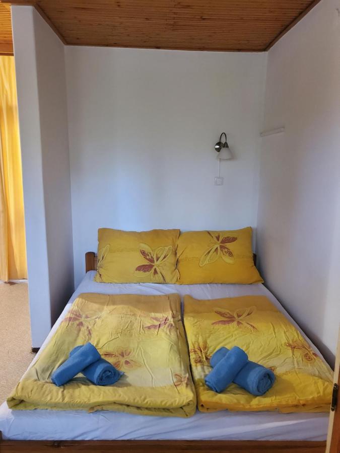 Bed and Breakfast Liget Ueduelo Шиофок Экстерьер фото