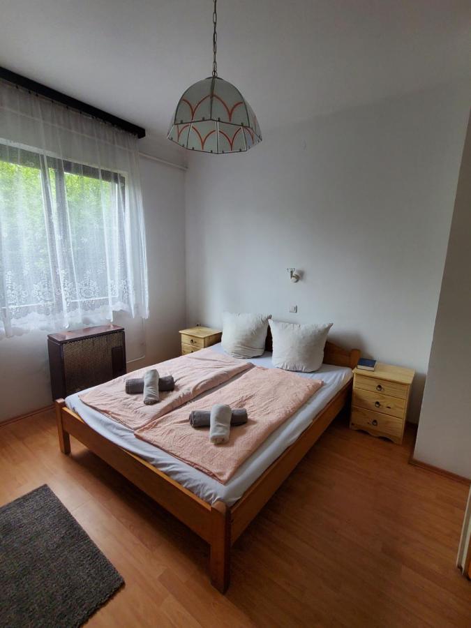 Bed and Breakfast Liget Ueduelo Шиофок Экстерьер фото